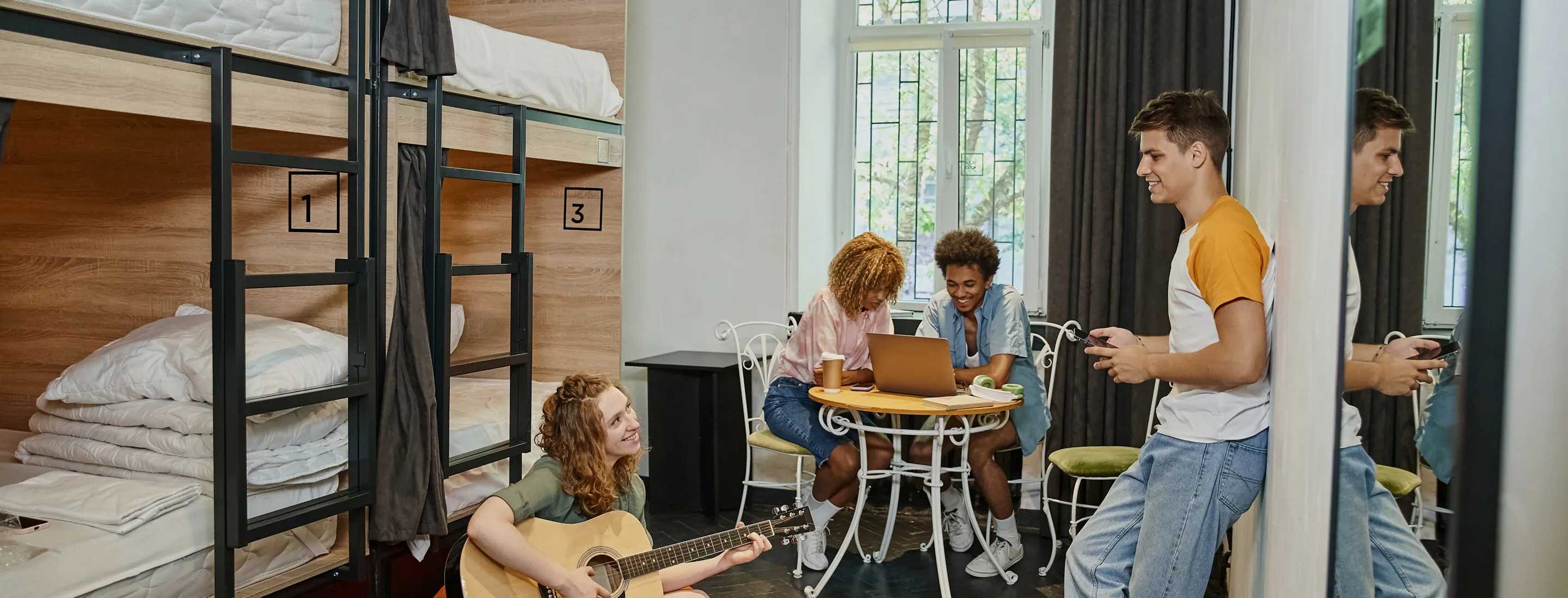 Bastille hostels